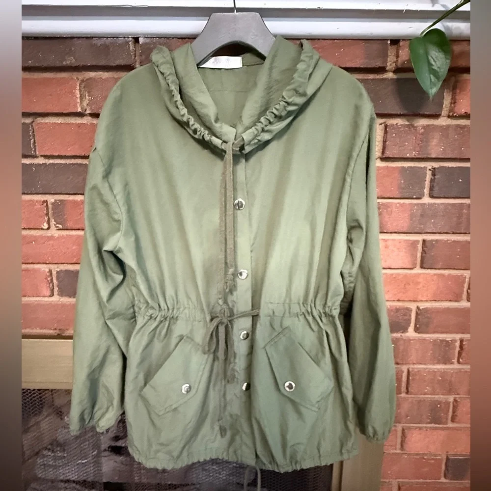 #2) Lightweight Green Hooded Jacket with  Skull detail back ( armpit 22 1/2” - Picture 2 of 8